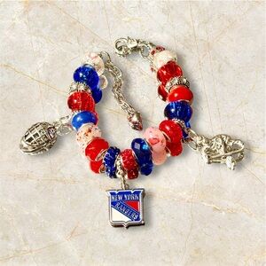 New York Rangers beaded charm bracelet. NHL